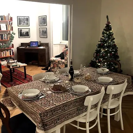 Cozy In Apartment